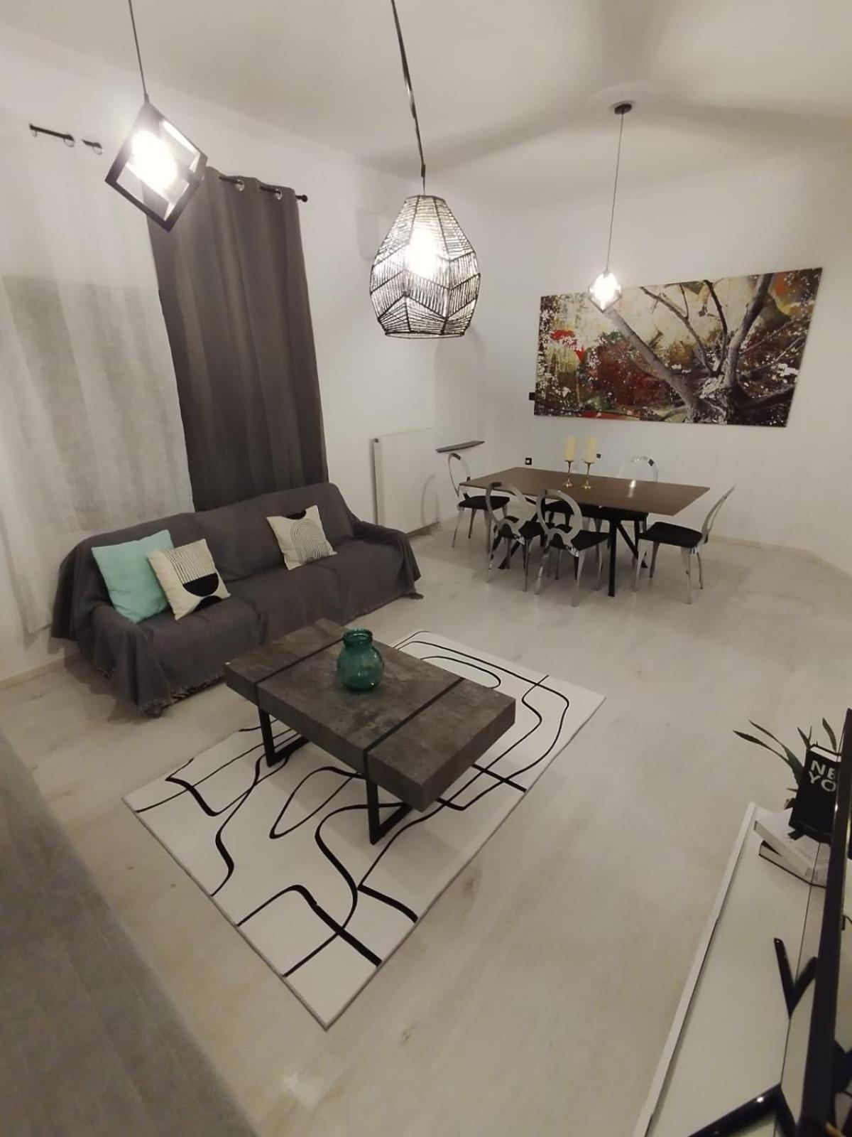 Black N' White Cozy Housegarden アレクサンドルポリス エクステリア 写真